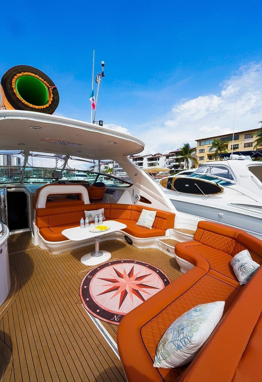 60 Ft Sea Ray Yacht Rental in Marina Vallarta
