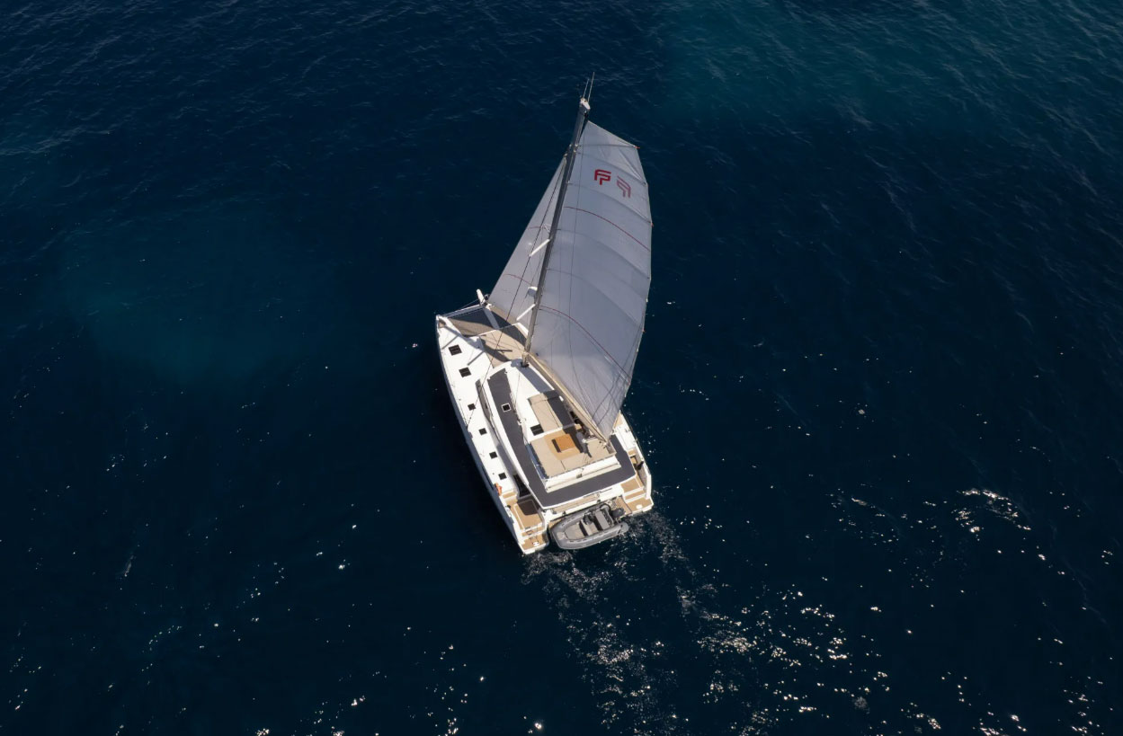 47 Ft Yacht Rental in Marina Riviera Nayarit