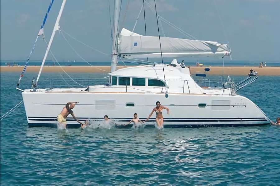 38 Ft Lagoon Yacht Rental in Marina Vallarta