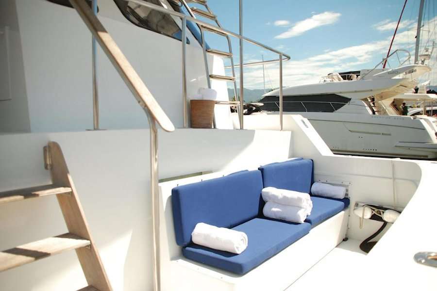 90 Ft Yacht Rental in Marina Vallarta