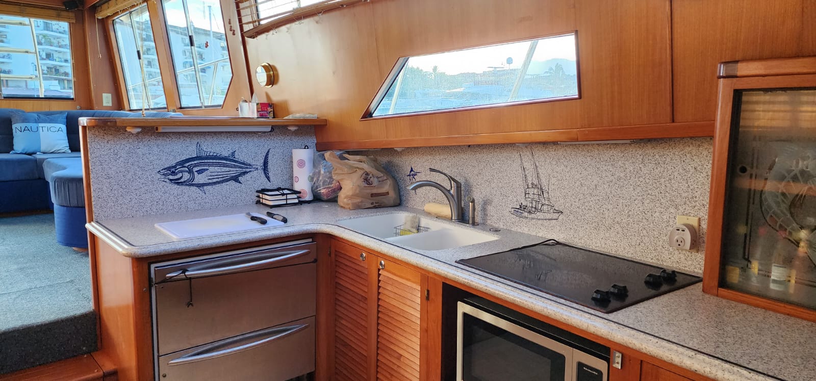 60 ft Mikelson fishing boat in Marina Vallarta (photo 6)
