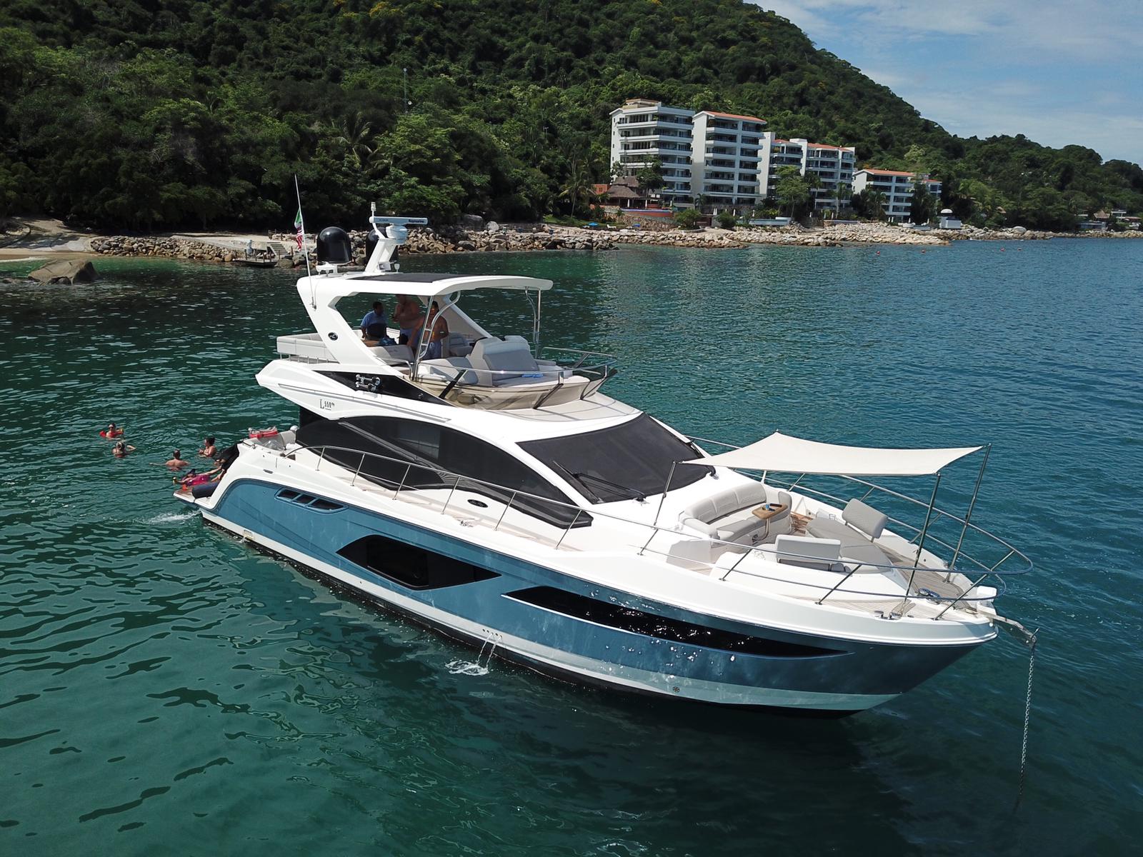 55 Ft Sea Ray Yacht Rental in Marina Vallarta