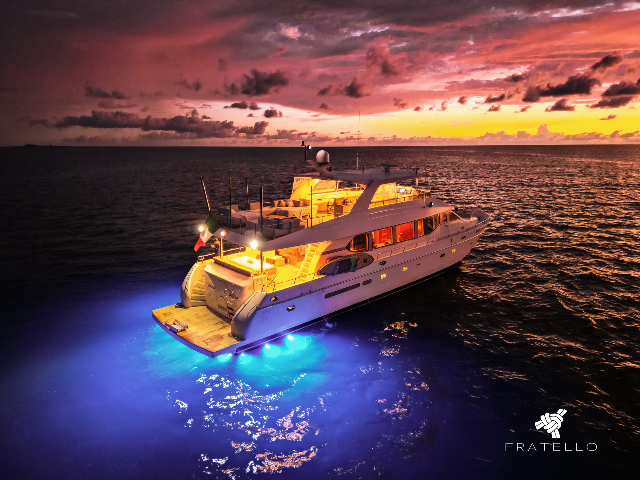 84 Ft Yacht Rental in La Cruz