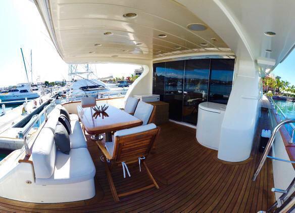 70 Ft Azimut Yacht Rental in Marina Vallarta