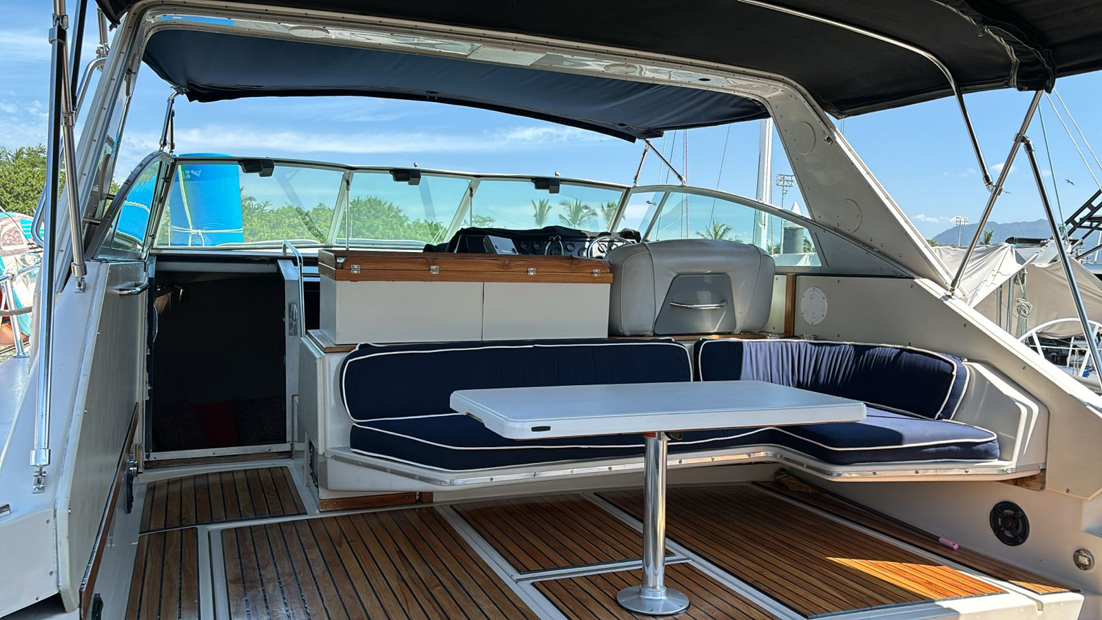 46 Ft Sea Ray Yacht Rental in Marina Vallarta
