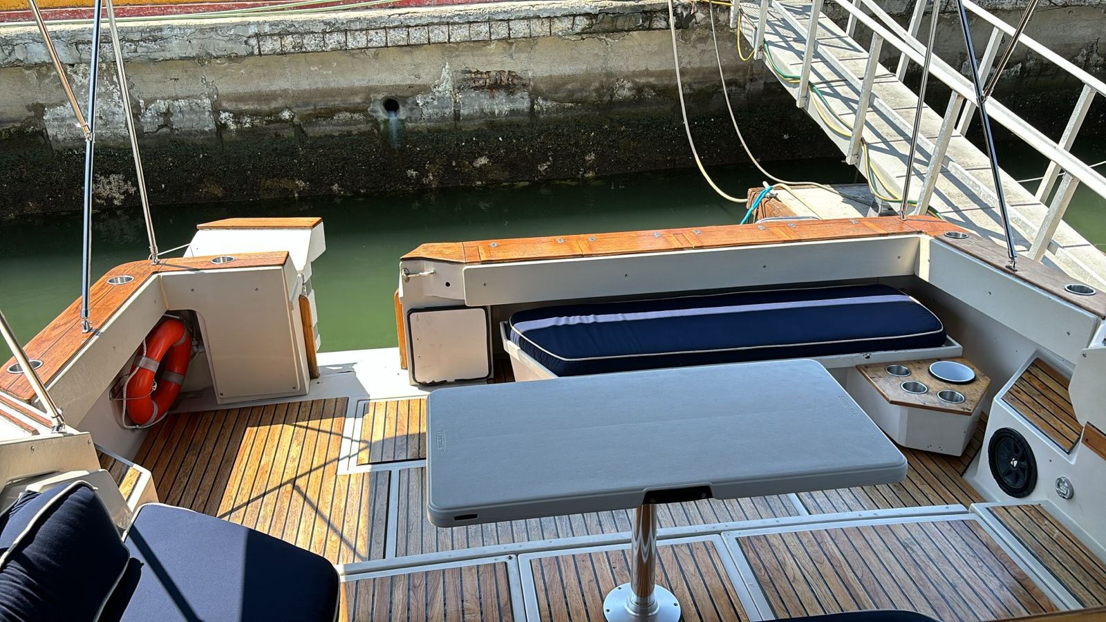 46 Ft Sea Ray Yacht Rental in Marina Vallarta