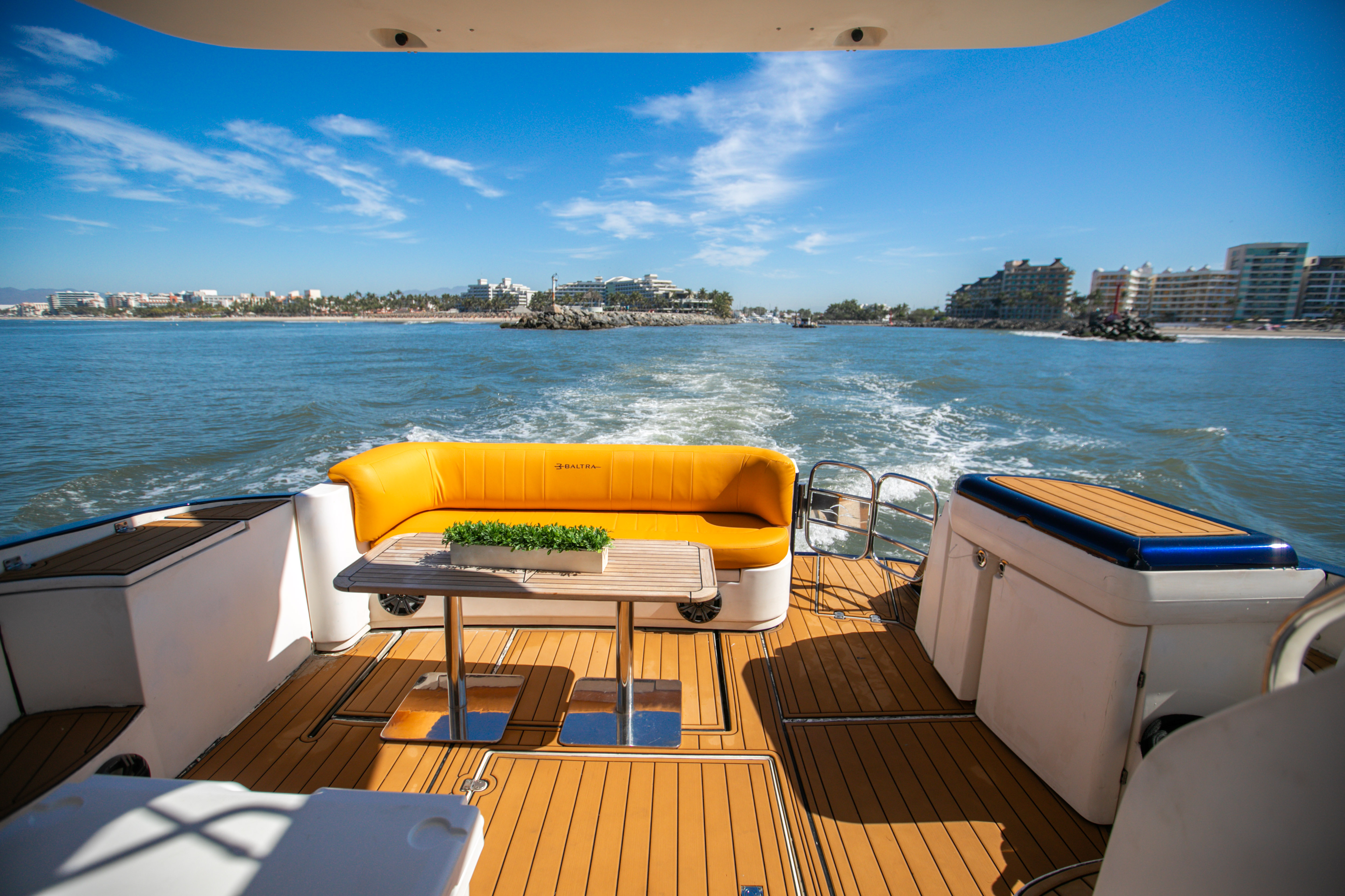 45 Ft Yacht Rental in Nuevo Vallarta