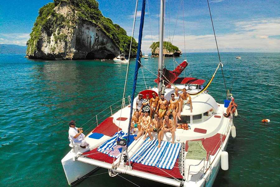 38 Ft Lagoon Yacht Rental in Marina Vallarta