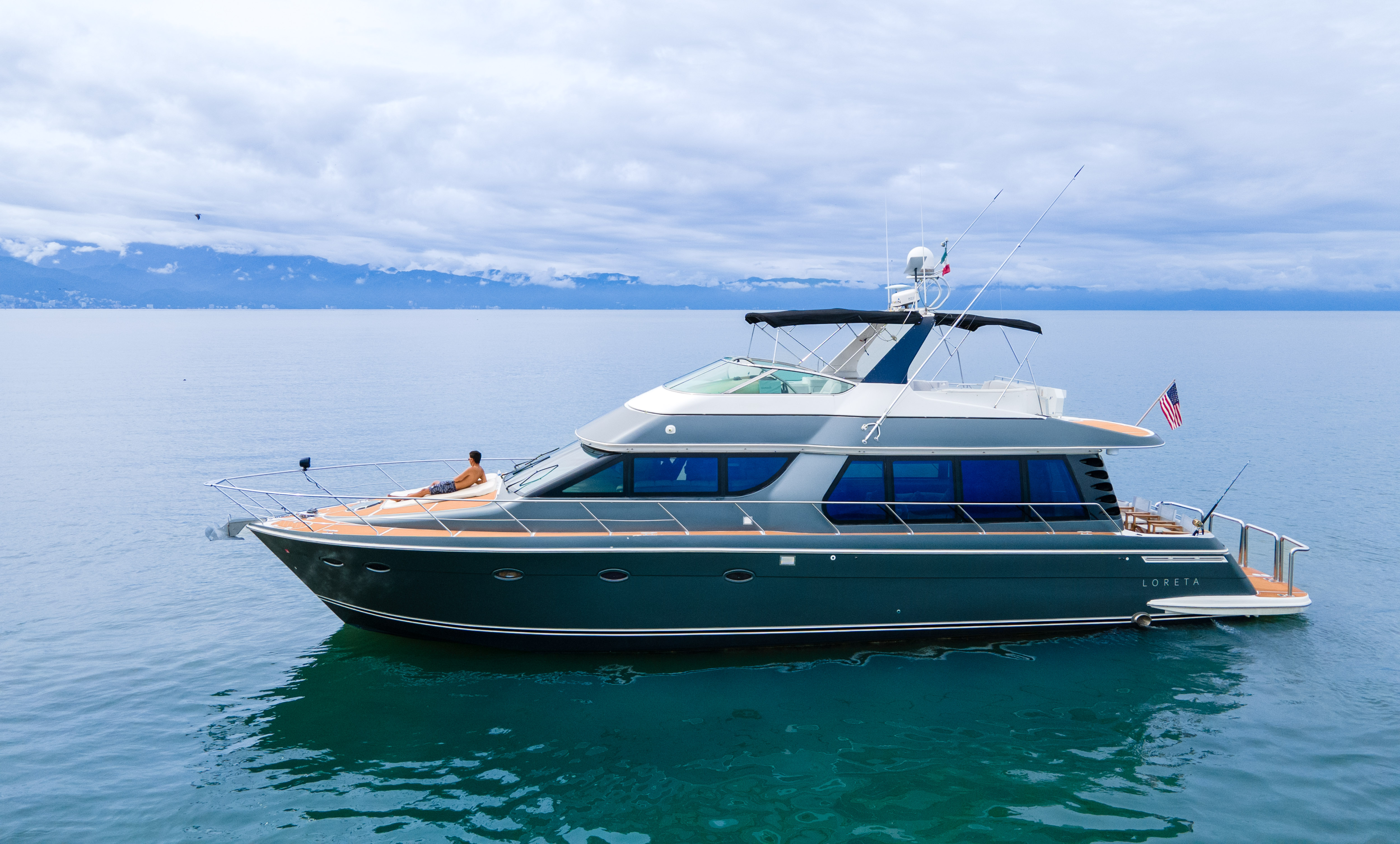 60 Ft Yacht Rental in Nuevo Vallarta