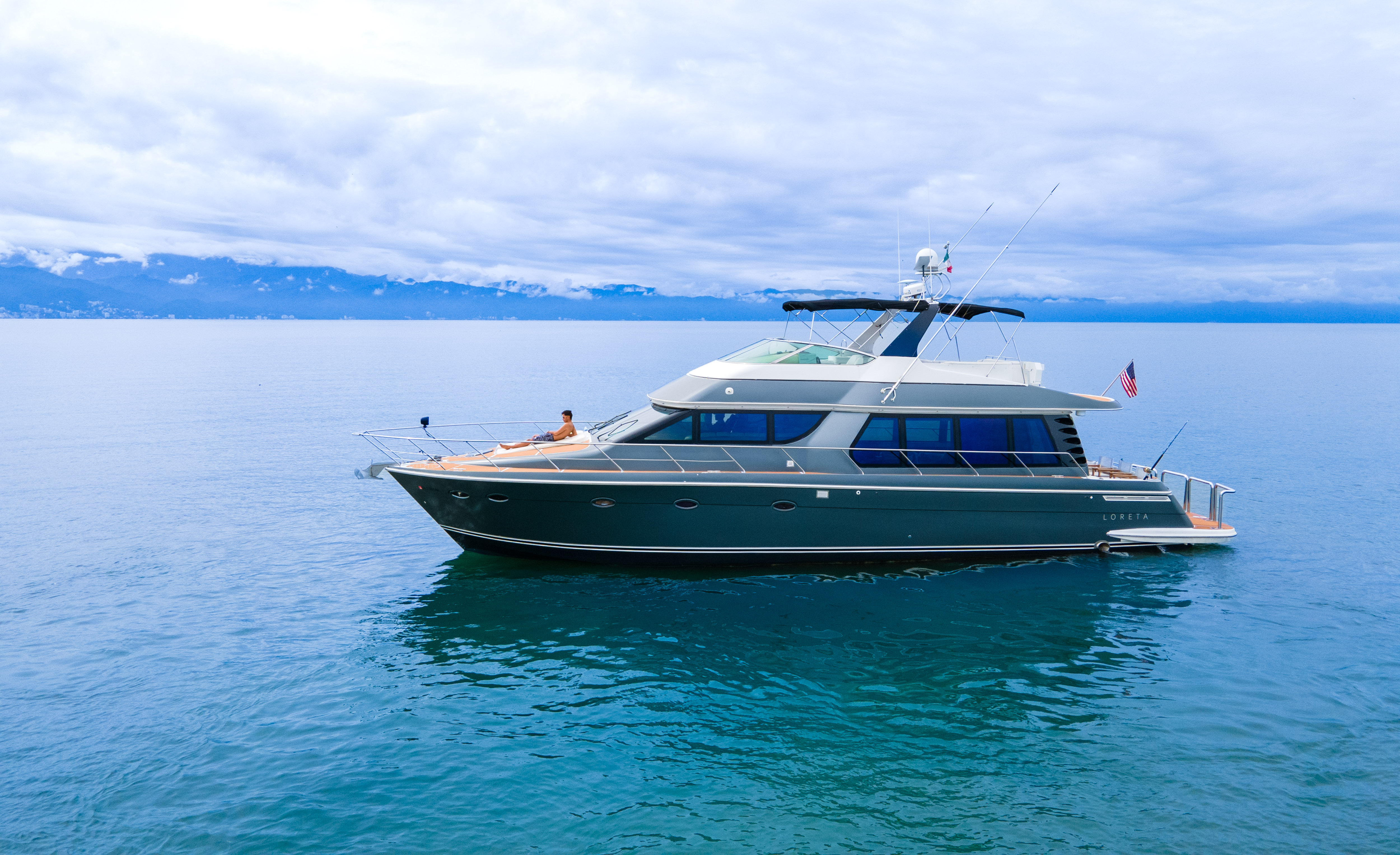 60 Ft Yacht Rental in Nuevo Vallarta