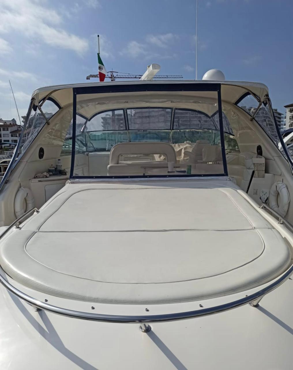 60 Ft Sea Ray Yacht Rental in Marina Vallarta