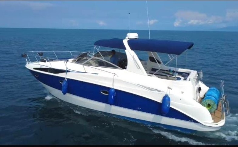 Bayliner 36 - The Sea Calls — 36ft yacht in Marina Vallarta