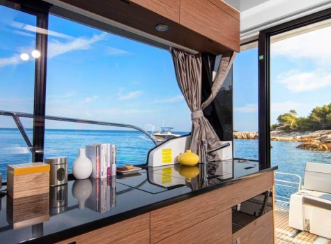 34 Ft Jeanneau Yacht Rental in Marina Vallarta