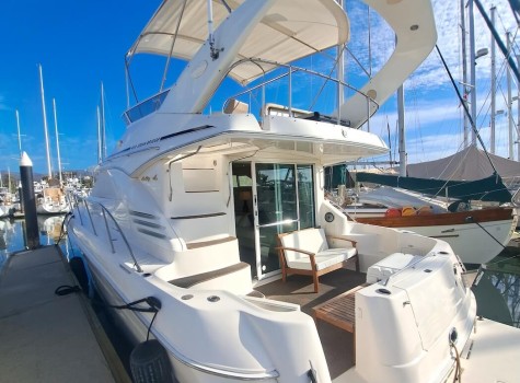 40 Ft Sea Ray Yacht Rental in Marina Vallarta