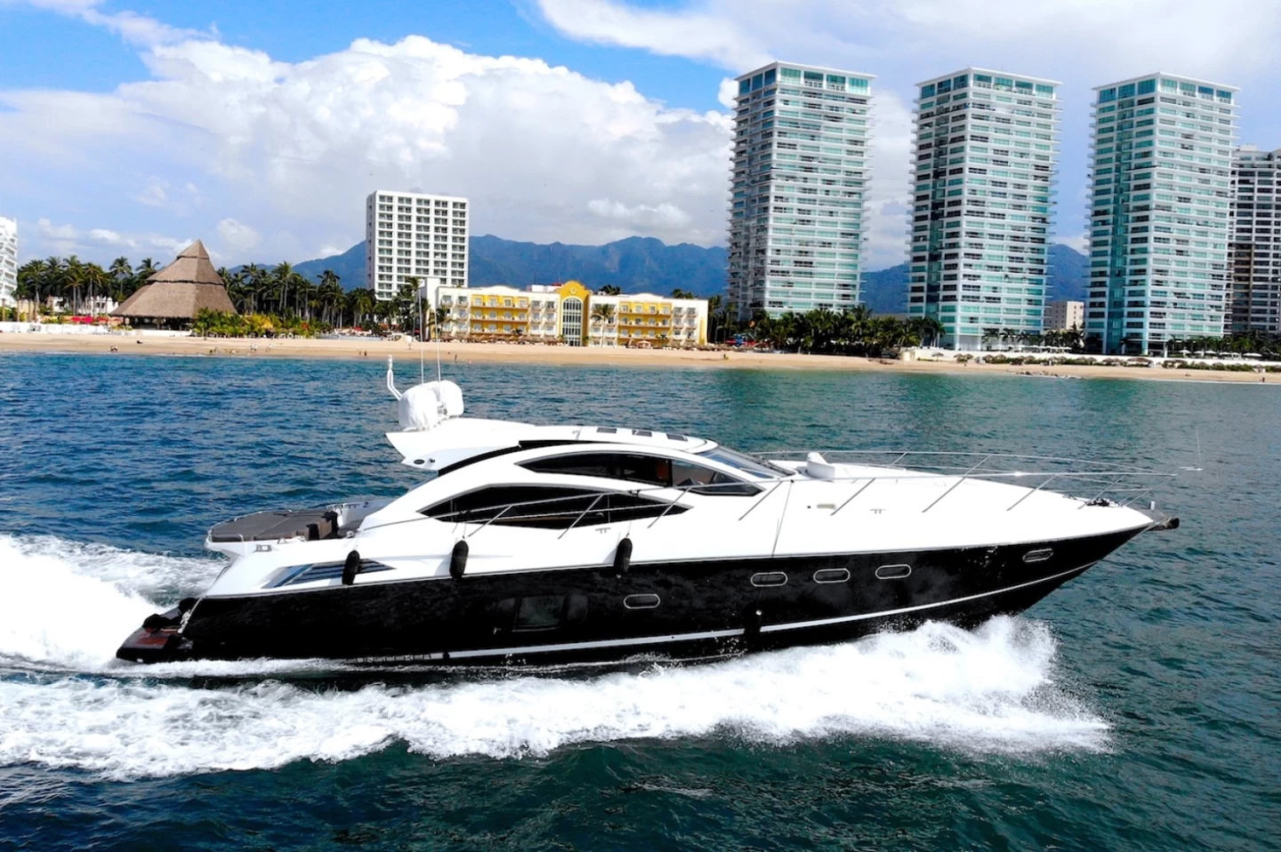 Sunseeker 64 - Elevate Your Weekend — 64ft yacht in Marina Vallarta