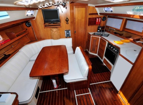 42 Ft Catamaran Rental in Marina Vallarta