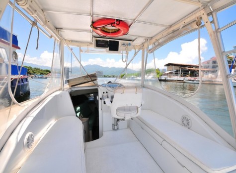 25 Ft Fishing Boat Rental in Marina Vallarta