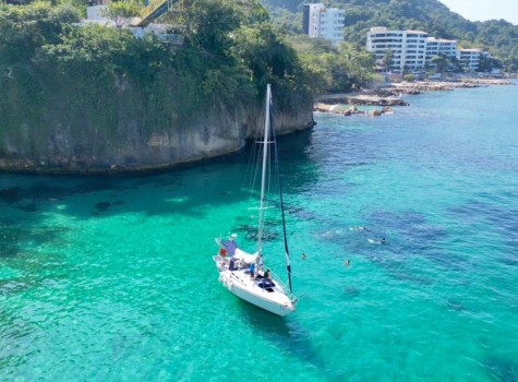 38 Ft Catamaran Rental in Marina Vallarta