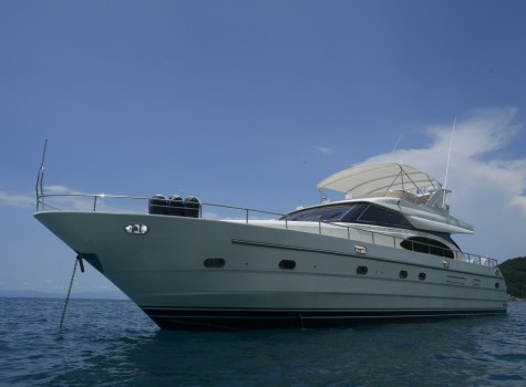 65 Ft Yacht Rental in Marina Vallarta