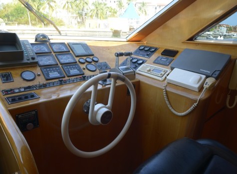 65 Ft Yacht Rental in Marina Vallarta