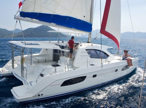 44 Ft Leopard Yacht Rental in Marina Vallarta