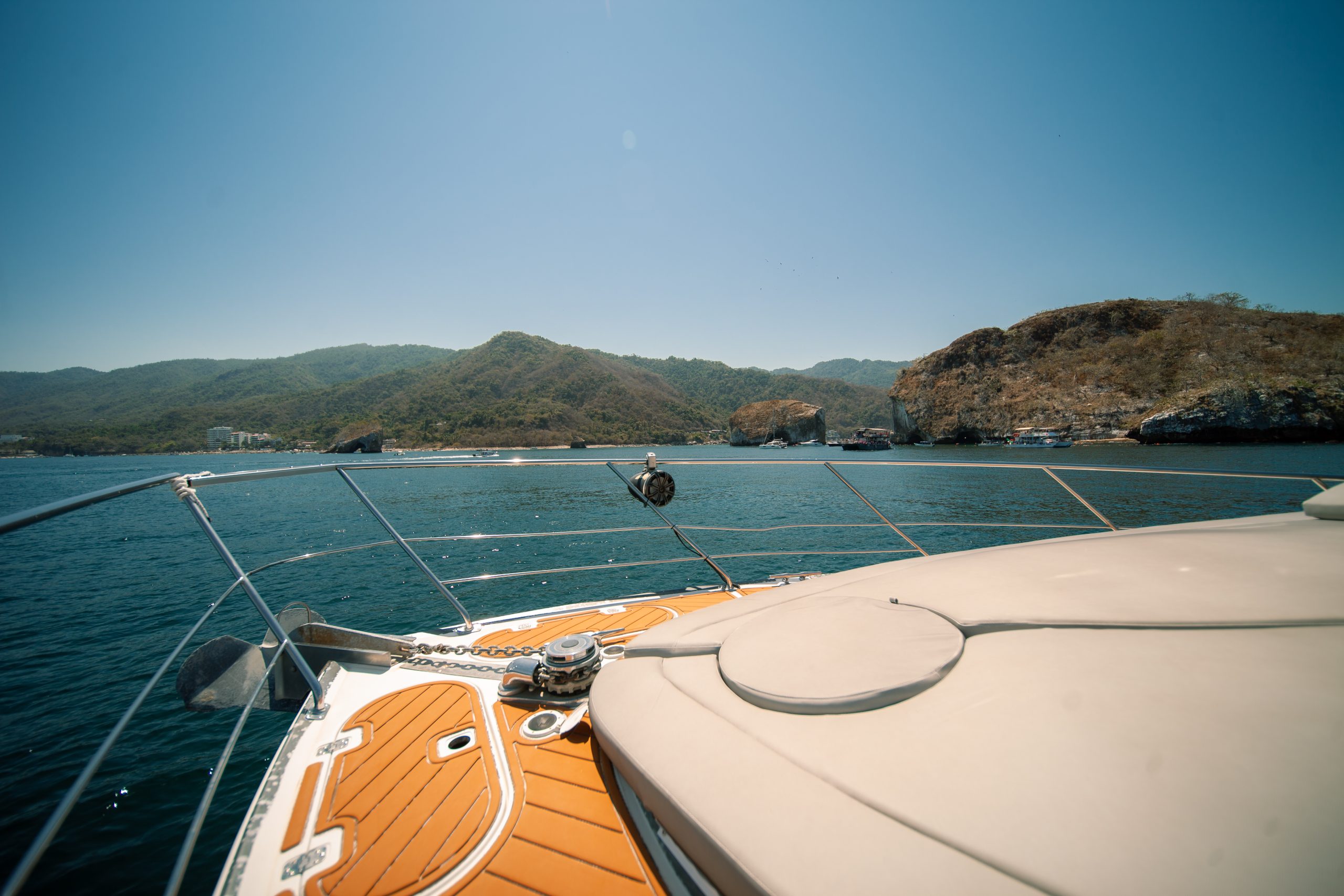 60 Ft Yacht Rental in La Cruz
