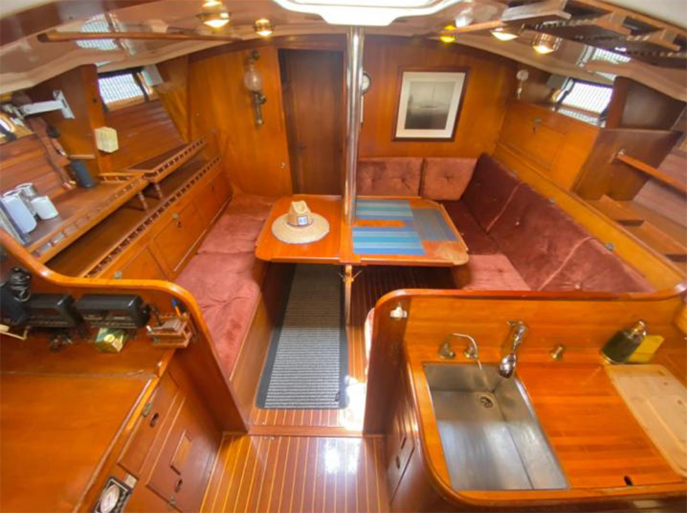 45 Ft Yacht Rental in Marina Vallarta
