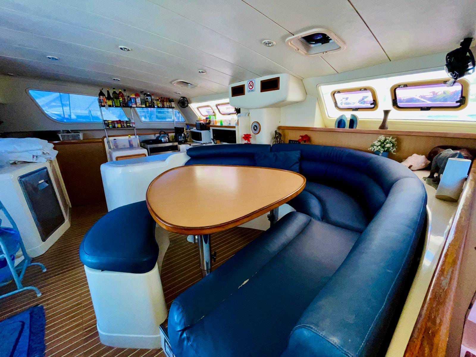 47 Ft Lagoon Yacht Rental in Marina Vallarta